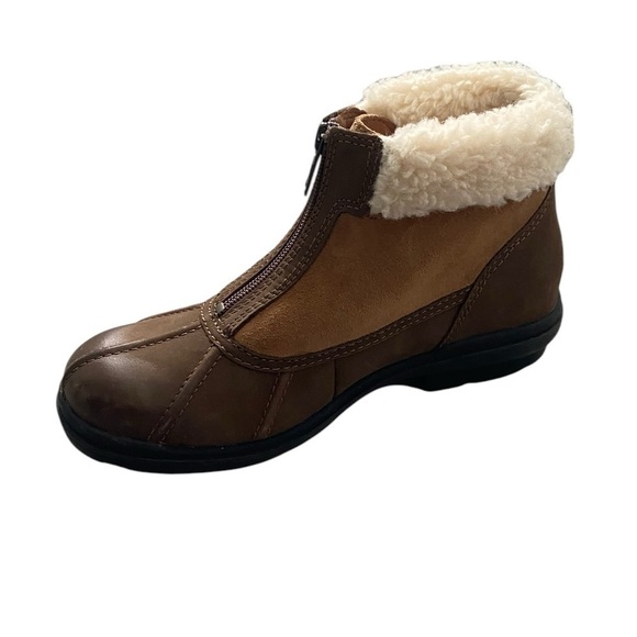 NEW UGG Hapsburg Zip Boot Shearling Trim size 7 - Picture 6 of 14